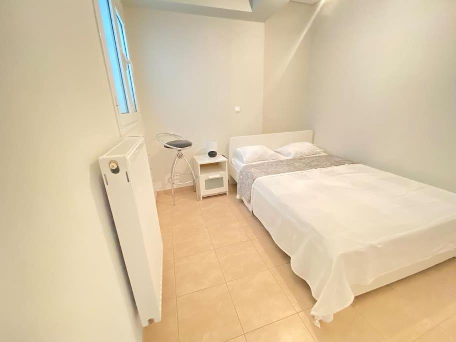 Cozy 2 Room Apartment With Garden Near Athens Air-Port Artemida  Luaran gambar
