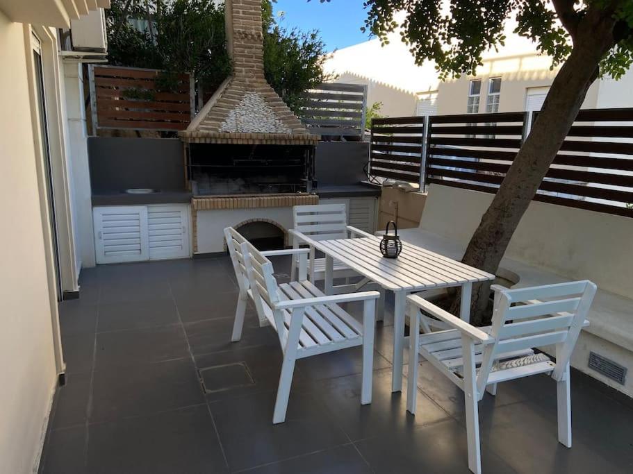 Cozy 2 Room Apartment With Garden Near Athens Air-Port Artemida  Luaran gambar